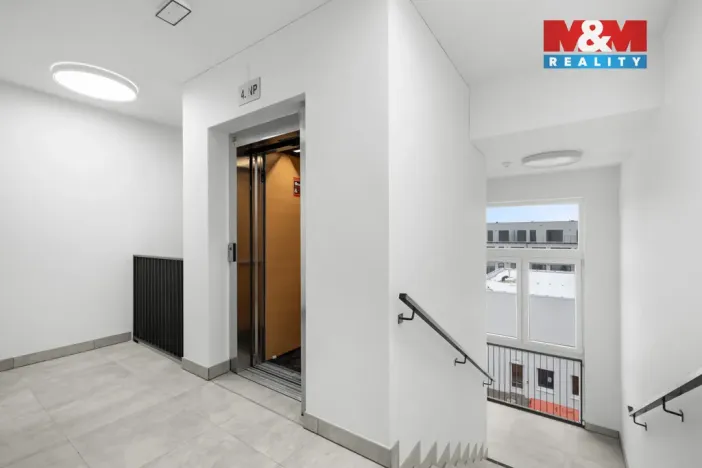 Pronájem bytu 2+kk, Kladno - Dubí, Ke křížku, 45 m2