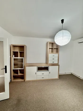 Pronájem bytu 2+1, Brno, Nezamyslova, 53 m2