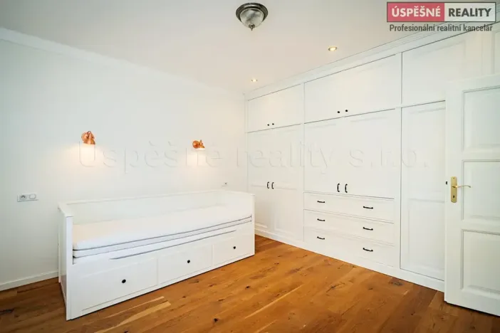 Prodej vily, Praha - Slivenec, Opálová, 282 m2