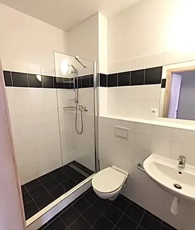 Pronájem bytu 1+kk, Praha - Smíchov, Křížová, 35 m2