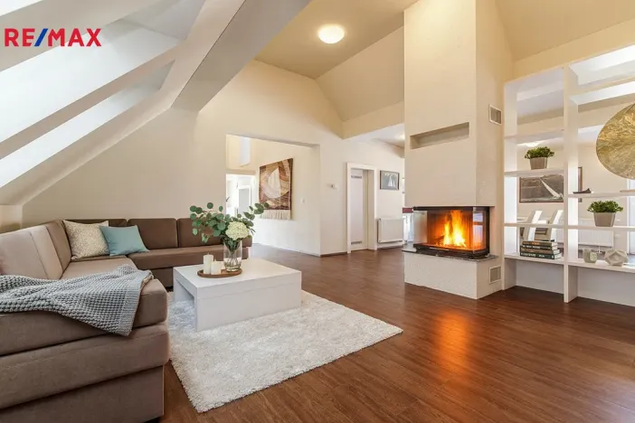 Pronájem bytu 2+kk, Ostrava - Moravská Ostrava, Sládkova, 108 m2