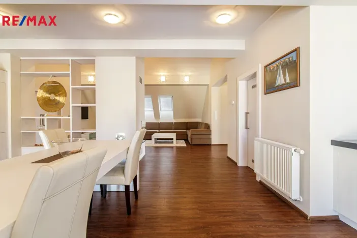 Pronájem bytu 2+kk, Ostrava - Moravská Ostrava, Sládkova, 108 m2