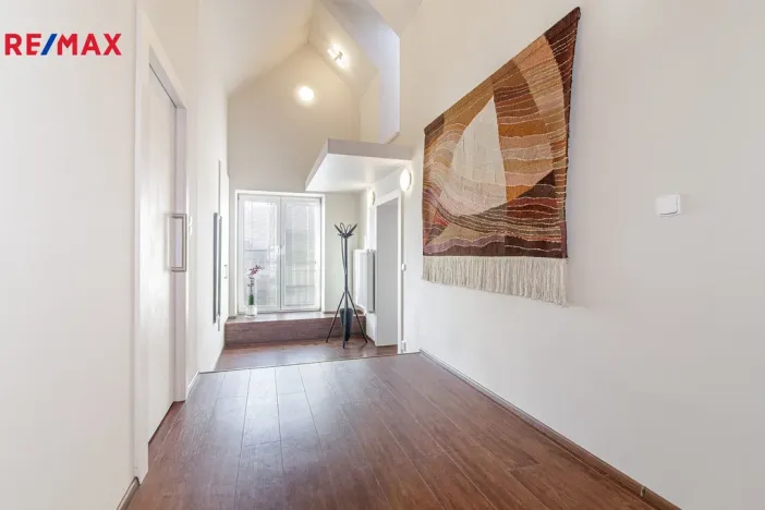 Pronájem bytu 2+kk, Ostrava - Moravská Ostrava, Sládkova, 108 m2