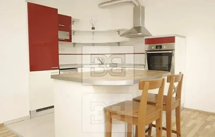 Prodej bytu 2+kk, Praha - Čakovice, Hakenova, 54 m2