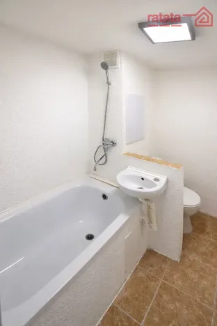 Pronájem bytu 1+1, Klášterec nad Ohří, Královéhradecká, 35 m2