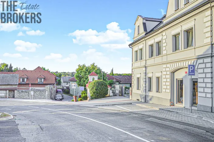 Pronájem bytu 1+kk, Chýnice, Karlštejnská, 38 m2