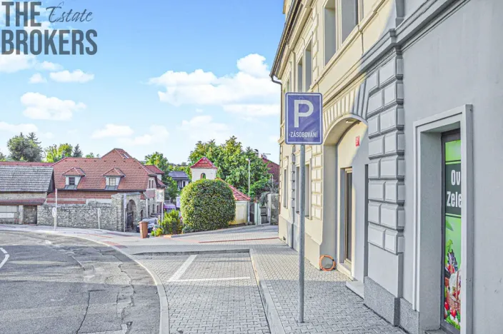 Pronájem bytu 1+kk, Chýnice, Karlštejnská, 38 m2