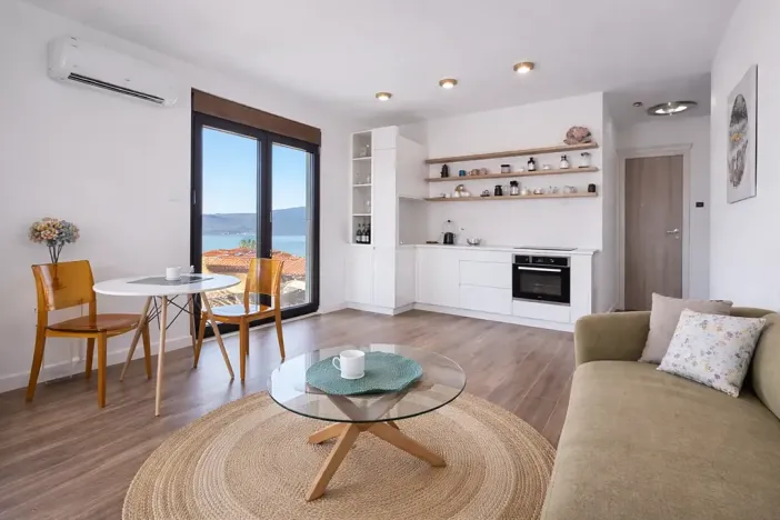 Prodej bytu 2+kk, Tivat, Černá Hora, 57 m2