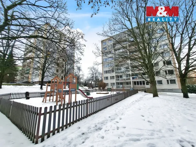 Pronájem bytu 3+1, Praha - Kobylisy, Mirovická, 76 m2