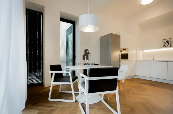 Pronájem bytu 2+kk, Praha - Nové Město, Dlážděná, 67 m2