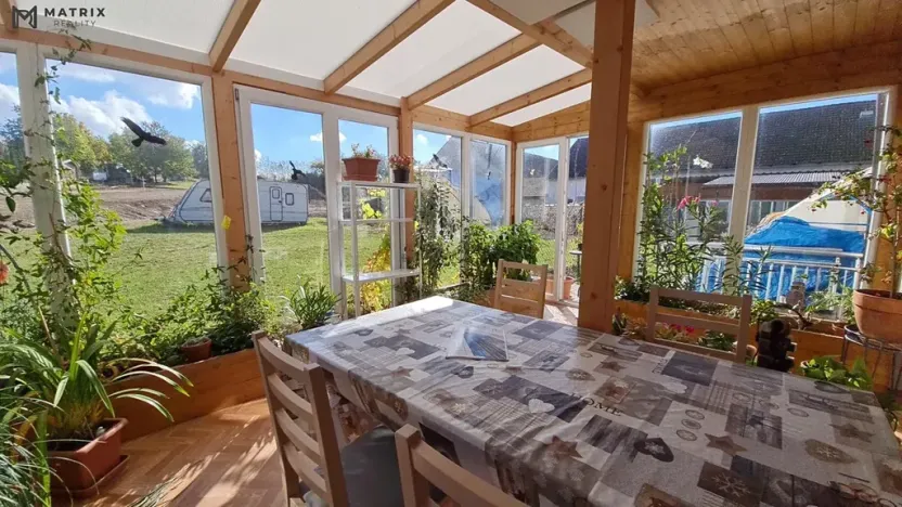 Prodej bytu 1+kk, Květnice, K Dobročovicům, 49 m2