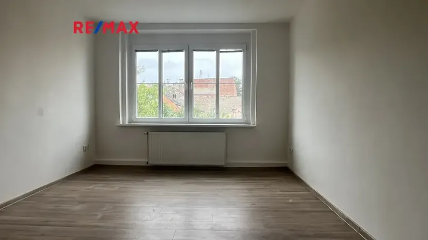 Pronájem bytu 3+1, Kladno, Poštovní náměstí, 89 m2