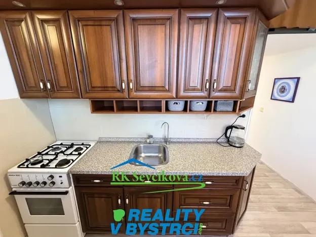 Pronájem bytu 1+1, Brno, Loosova, 37 m2