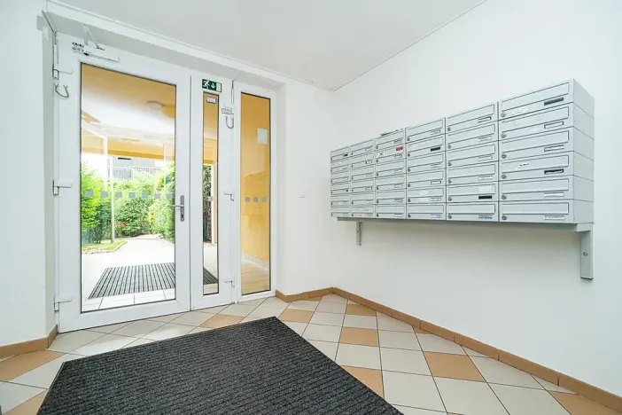 Pronájem bytu 2+kk, Praha - Řeporyje, Wiesenthalova, 59 m2