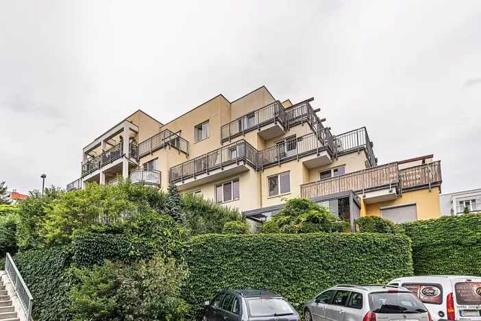 Pronájem bytu 2+kk, Praha - Řeporyje, Wiesenthalova, 59 m2