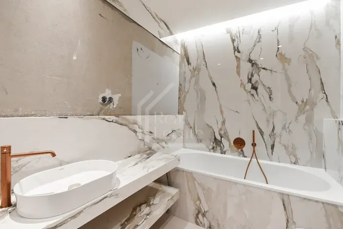 Prodej bytu 4+kk, Praha - Holešovice, Komunardů, 163 m2