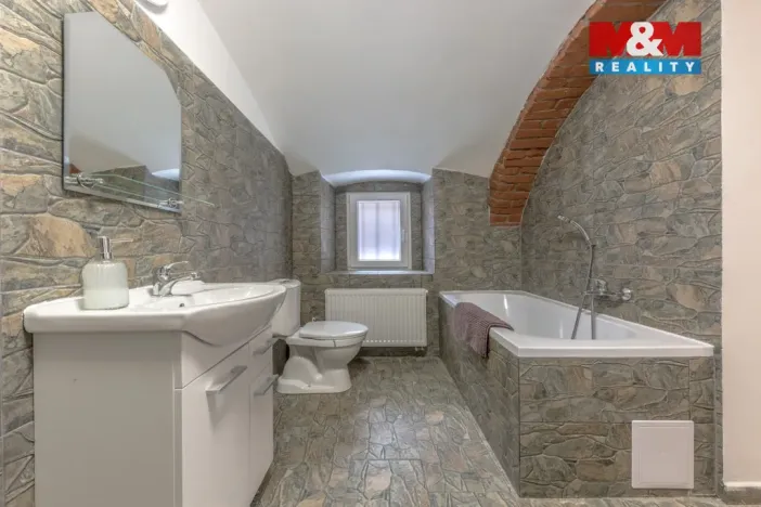 Prodej ubytování, Jiřetín pod Jedlovou, Žižkova, 285 m2