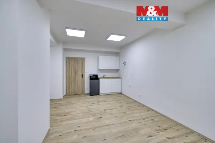 Pronájem kanceláře, Dobřany, Alšova, 55 m2