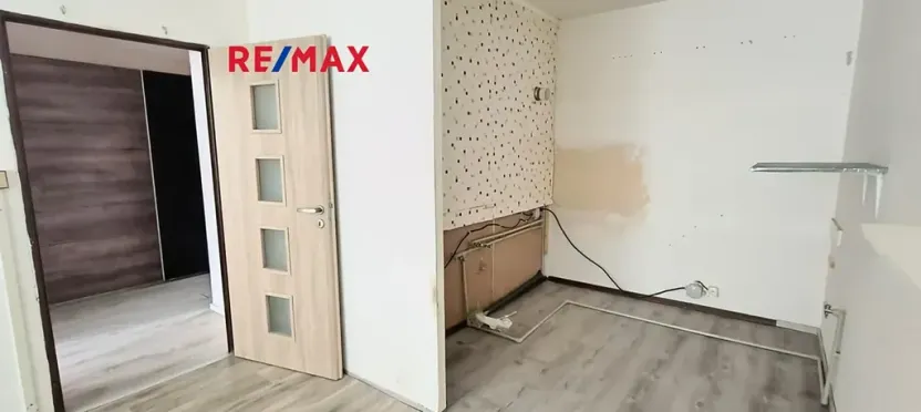 Pronájem bytu 2+kk, Praha - Střížkov, Roudnická, 43 m2