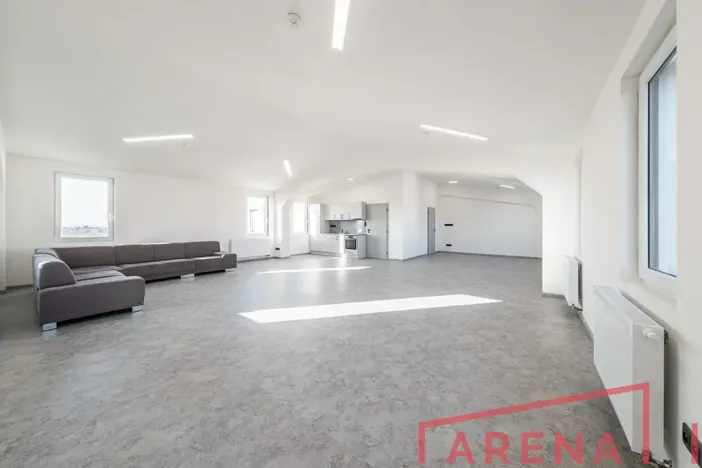 Pronájem skladu, Brno, Tovární, 364 m2