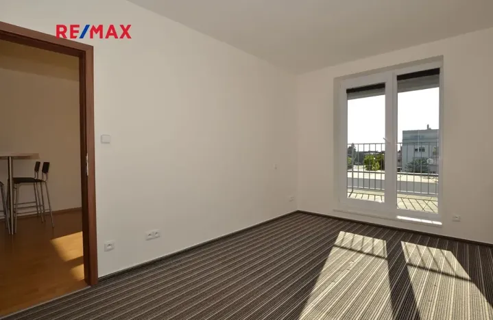 Pronájem bytu 2+kk, Plzeň, Vltavínová, 54 m2