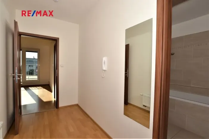 Pronájem bytu 2+kk, Plzeň, Vltavínová, 54 m2