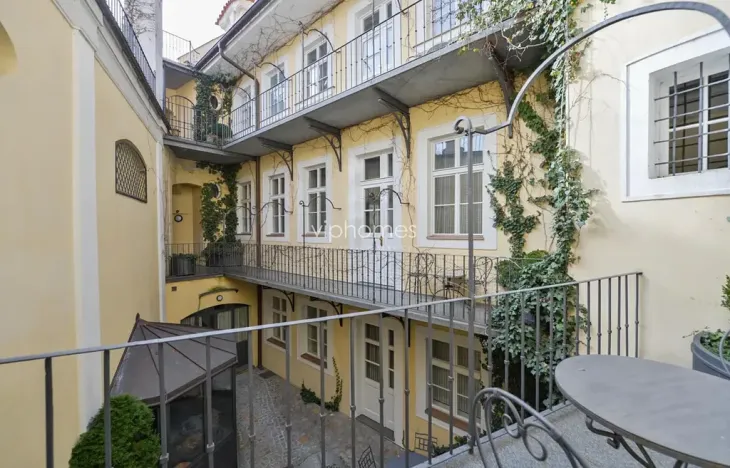 Pronájem bytu 4+kk, Praha - Malá Strana, Vlašská, 179 m2