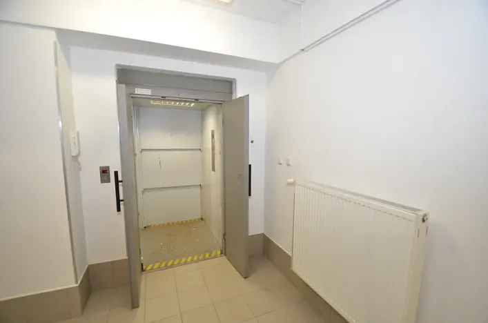 Pronájem - jiné, Liberec, Řeznická, 227 m2