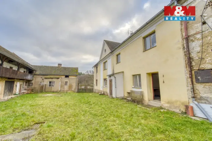 Prodej rodinného domu, Stříbro - Otročín, 300 m2