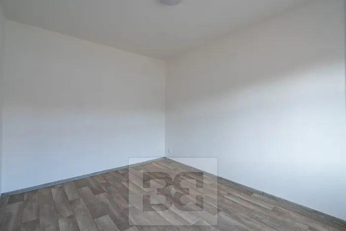 Pronájem bytu 2+kk, Praha - Vršovice, Novorossijská, 38 m2