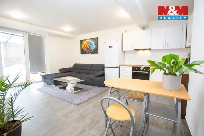 Prodej bytu 2+kk, Dešná, 52 m2