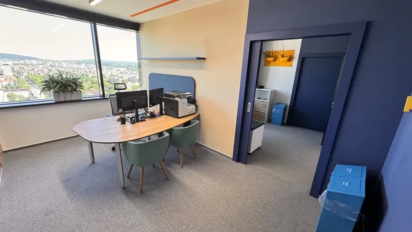 Pronájem kanceláře, Brno, Šumavská, 502 m2