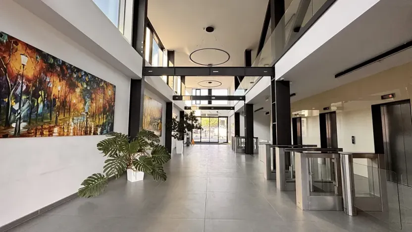 Pronájem kanceláře, Brno, Šumavská, 502 m2