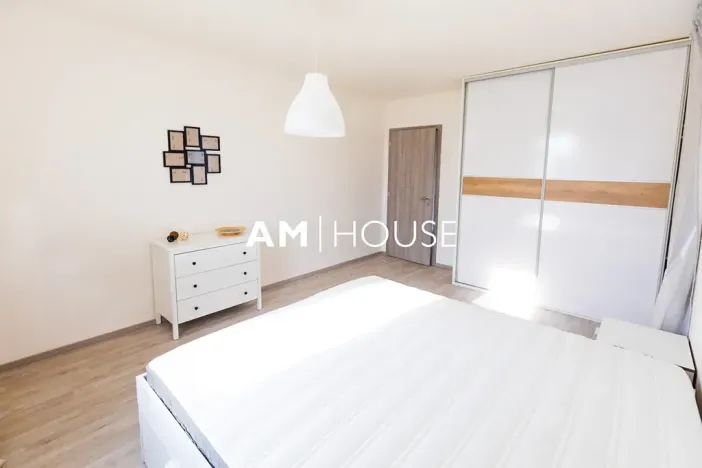 Pronájem bytu 2+kk, Praha - Vysočany, Strnadových, 62 m2