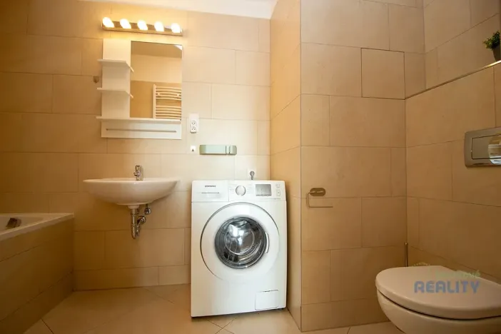 Pronájem bytu 2+kk, Praha - Stodůlky, Toufarova, 62 m2