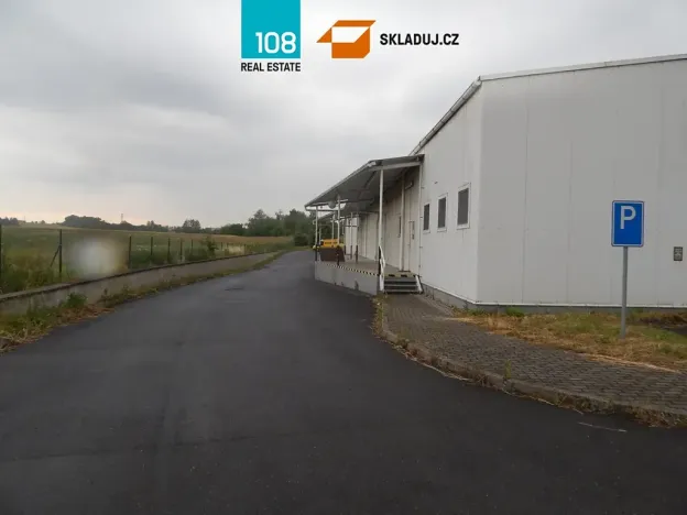 Pronájem skladu, Chýně, Hlavní, 909 m2