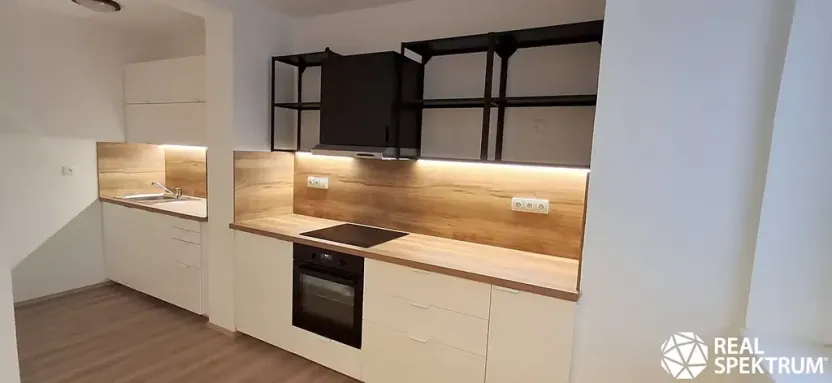 Pronájem bytu 3+1, Boskovice, Velenova, 100 m2