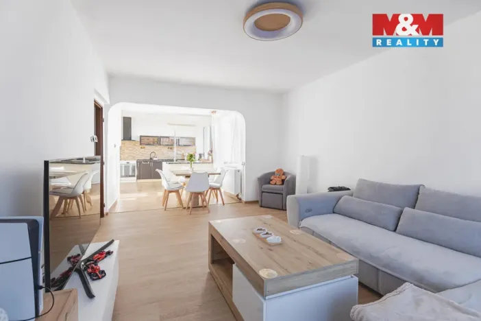 Prodej rodinného domu, Loza, 189 m2