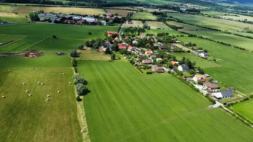 Prodej pozemku pro bydlení, Skuhrov, 1019 m2