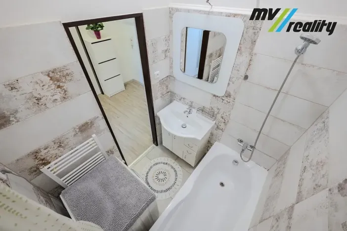 Prodej bytu 1+1, Milovice, Topolová, 44 m2