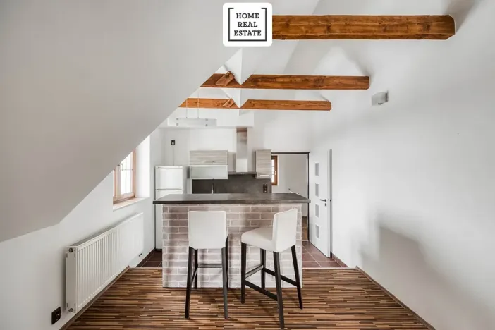 Pronájem ubytování, Praha - Dolní Měcholupy, U svornosti, 117 m2