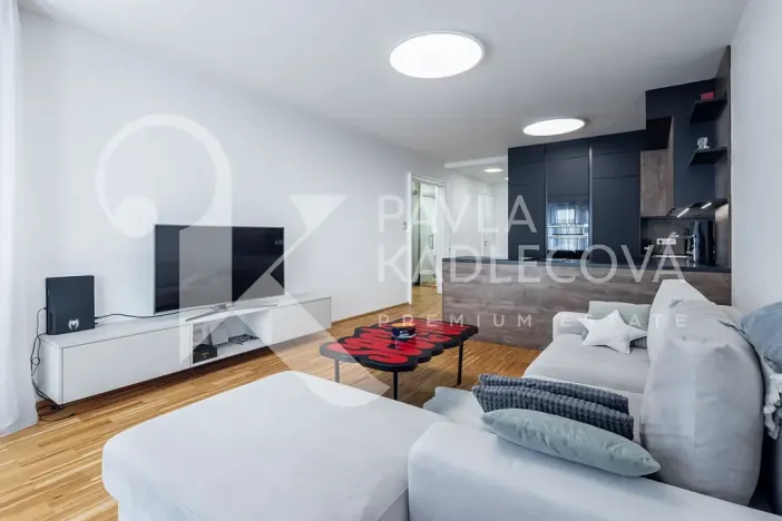 Pronájem bytu 2+kk, Praha - Karlín, Rohanské nábřeží, 76 m2