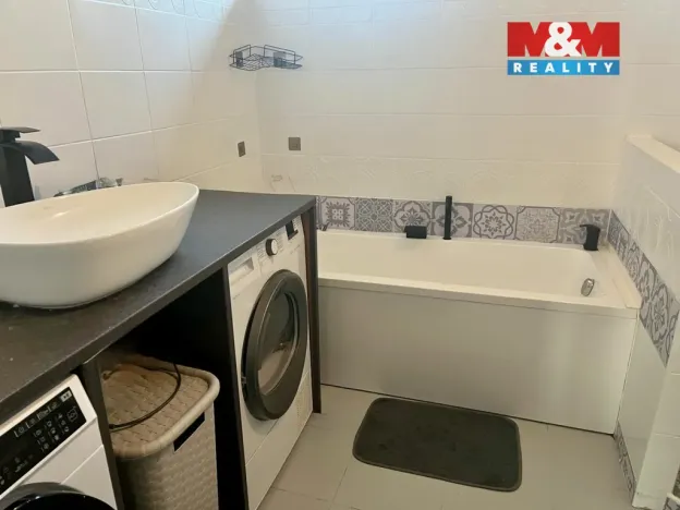 Prodej bytu 3+1, Koštice, 70 m2