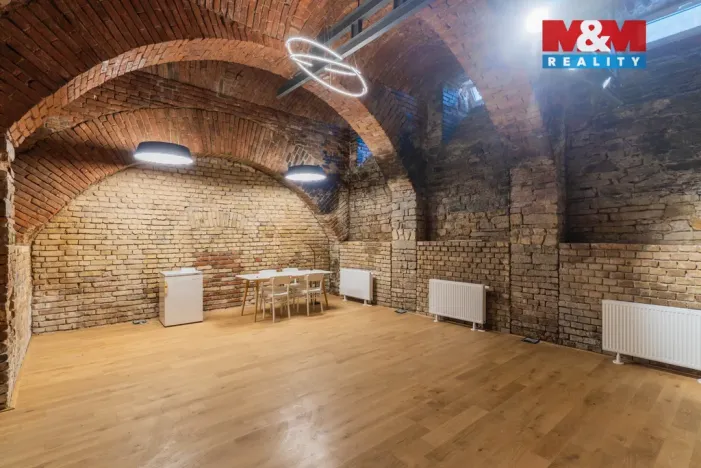 Prodej komerční nemovitosti, Kroměříž, Tovačovského, 43 m2