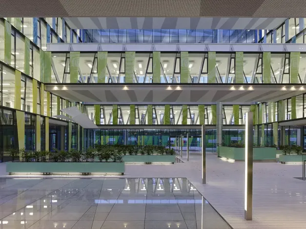 Pronájem kanceláře, Praha - Karlín, Karolinská, 440 m2