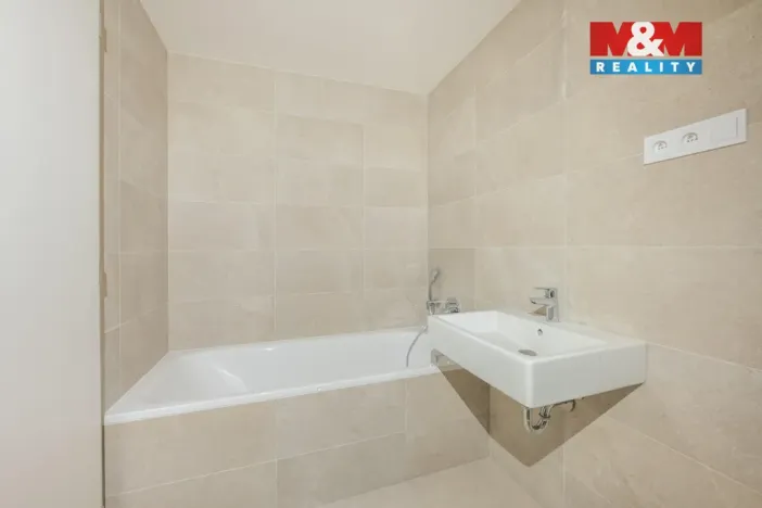 Prodej bytu 3+kk, Kladno - Dubí, Ke křížku, 159 m2