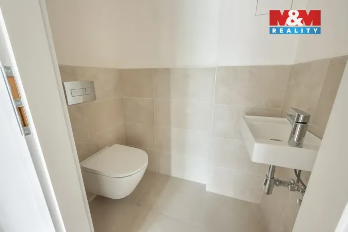 Prodej bytu 3+kk, Kladno - Dubí, Ke křížku, 159 m2