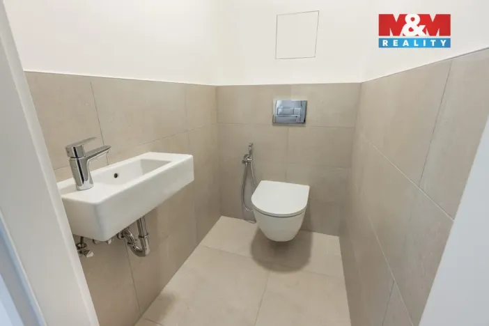 Prodej bytu 3+kk, Kladno - Dubí, Ke křížku, 91 m2