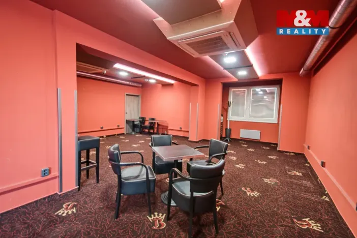 Pronájem obchodního prostoru, Rožnov pod Radhoštěm, Meziříčská, 180 m2