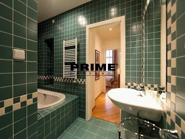 Pronájem bytu 3+1, Praha - Nové Město, Odborů, 104 m2